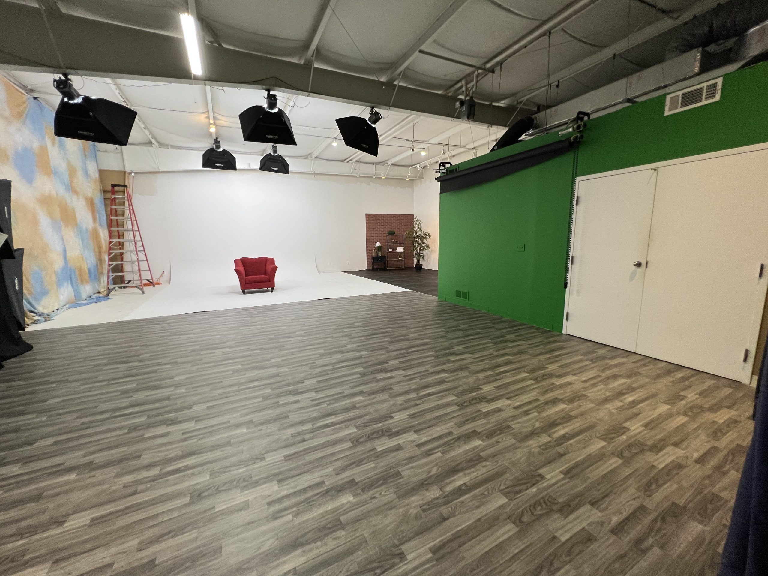 Commercial video and photography studio interior Columbus Ohio